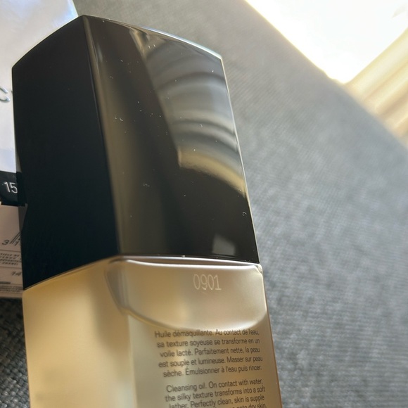 NEW Chanel L’HUILE Anti-Pollution Cleansing Oil - Picture 4 of 5